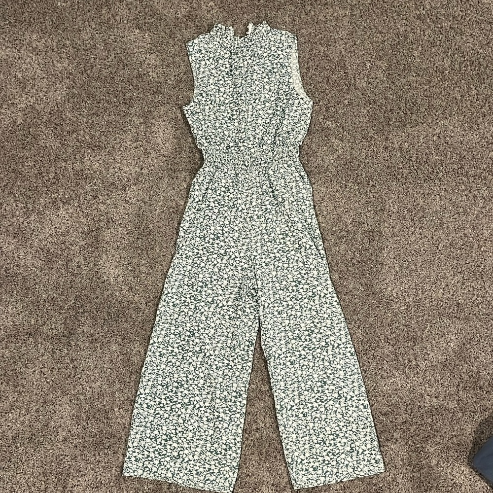 Cupshe White & Black Floral Sleeveless Jumpsuit